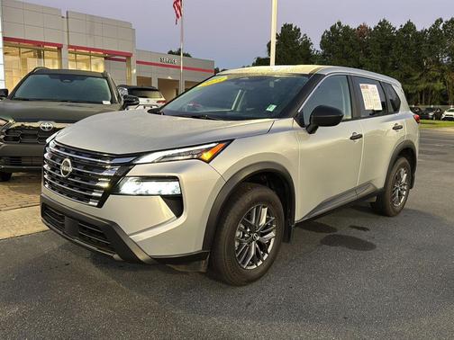 2025 Nissan Rogue S