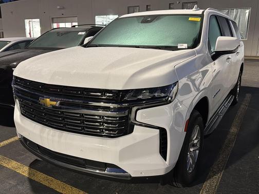 2024 Chevrolet Suburban LT