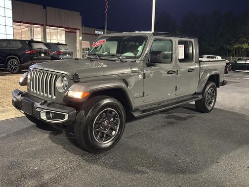 2022 Jeep Gladiator Overland