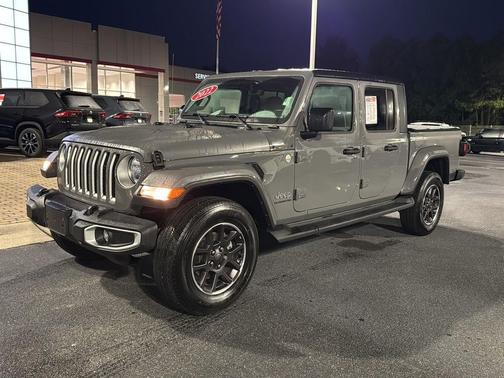 2022 Jeep Gladiator Overland
