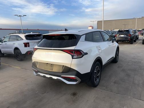 2023 Kia Sportage LX