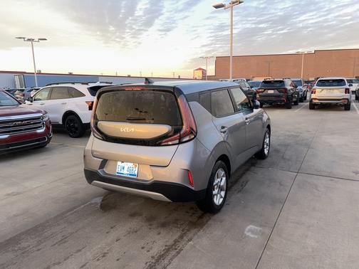 2024 Kia Soul LX
