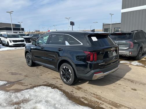 2024 Kia Sorento S