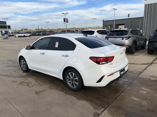 2022 Kia Rio S