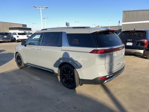 2024 Kia Carnival SX Prestige