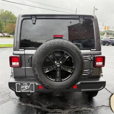 2022 Jeep Wrangler Unlimited Sahara Altitude