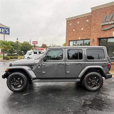2022 Jeep Wrangler Unlimited Sahara Altitude