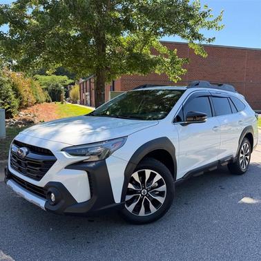 Crystal White Pearl 2024 Subaru Outback Limited