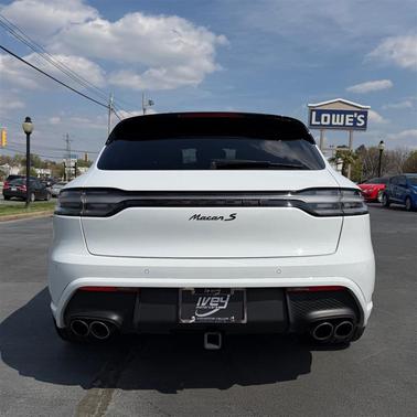 Carrara White Metallic 2023 Porsche Macan Macan S