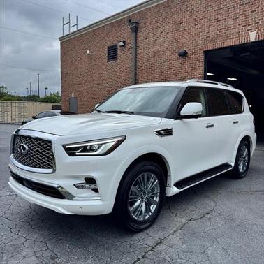 2022 INFINITI QX80 Luxe