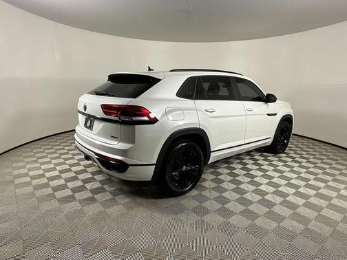 2023 Volkswagen Atlas Cross Sport 3.6L V6 SEL R-Line