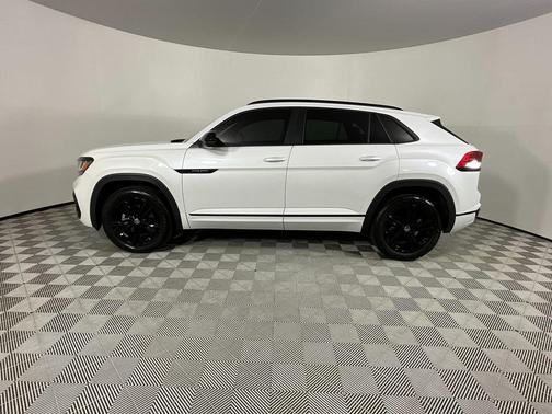2023 Volkswagen Atlas Cross Sport 3.6L V6 SEL R-Line