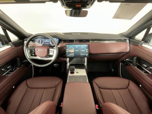 2025 Land Rover Range Rover P530 SE