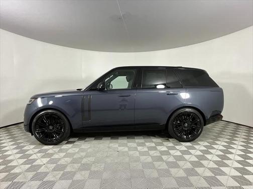 2025 Land Rover Range Rover P530 SE
