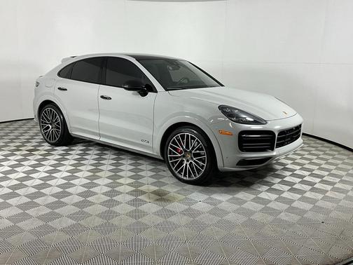 2022 Porsche Cayenne GTS