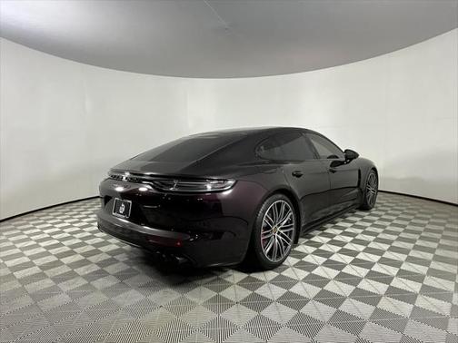 2022 Porsche Panamera GTS