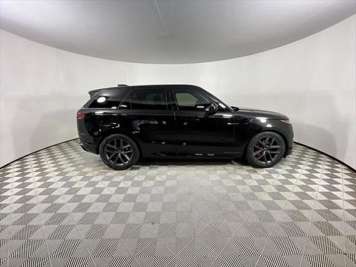 2024 Land Rover Range Rover Sport SE