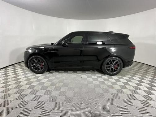2024 Land Rover Range Rover Sport SE