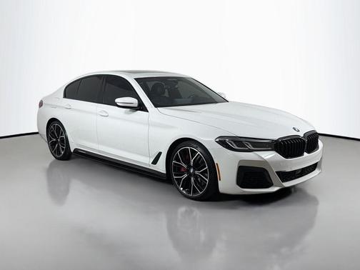 Alpine White 2021 BMW 540 540i