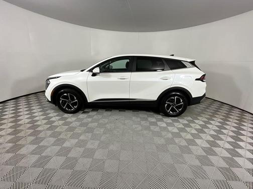 Snow White Pearl 2023 Kia Sportage Hybrid LX