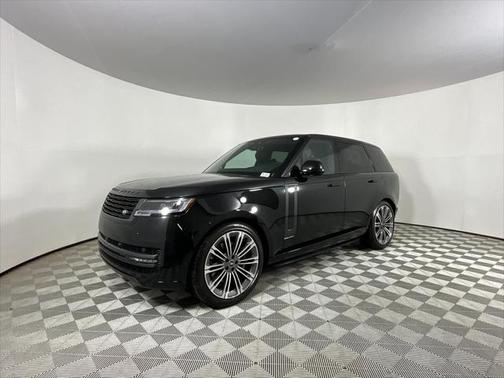 2025 Land Rover Range Rover P530 SE