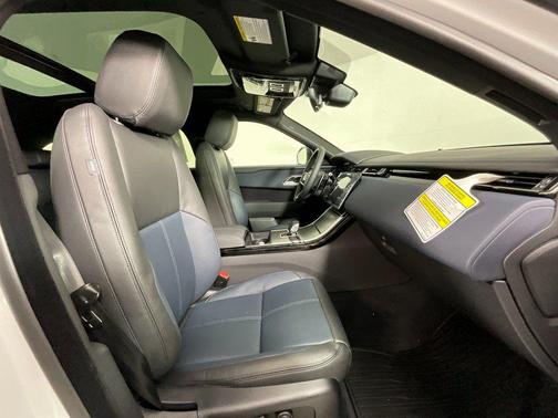 2026 Land Rover Range Rover Velar P250 SE R-Dynamic