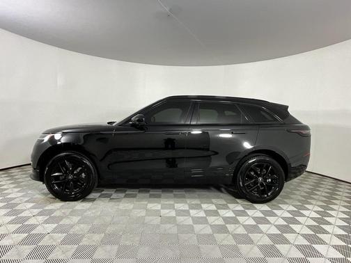 2026 Land Rover Range Rover Velar P250 SE R-Dynamic