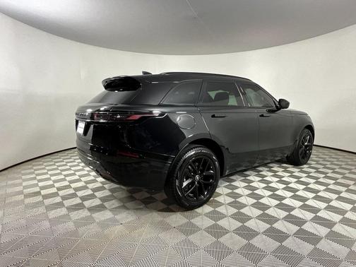 2026 Land Rover Range Rover Velar P250 SE R-Dynamic