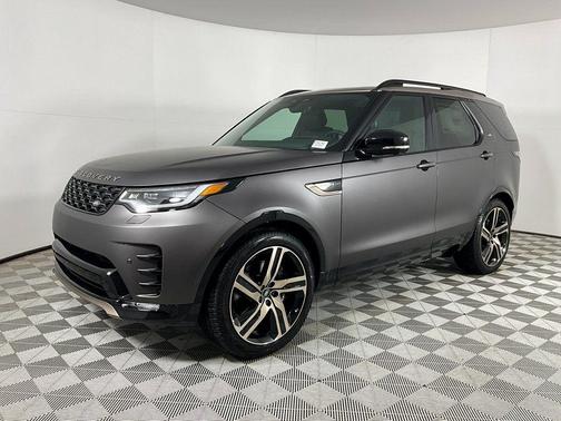 2026 Land Rover Discovery Tempest Edition