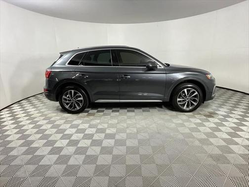 2022 Audi Q5 45 S line Premium Plus