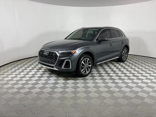 2022 Audi Q5 45 S line Premium Plus