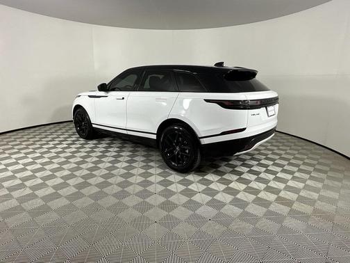 2026 Land Rover Range Rover Velar P250 SE R-Dynamic