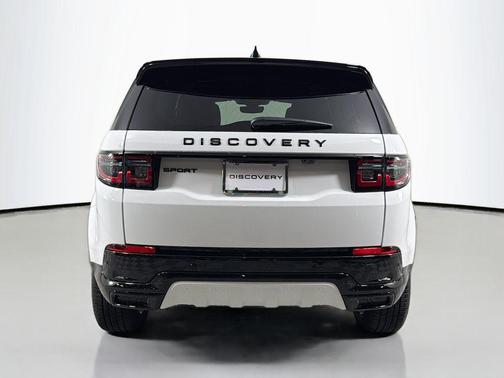 Fuji White 2026 Land Rover Discovery Sport Landmark