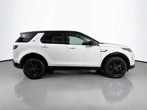 Fuji White 2026 Land Rover Discovery Sport Landmark
