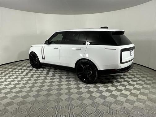 2023 Land Rover Range Rover P400 SE