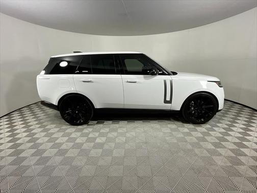 2023 Land Rover Range Rover P400 SE