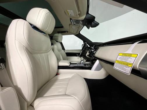 2025 Land Rover Range Rover P530 SE