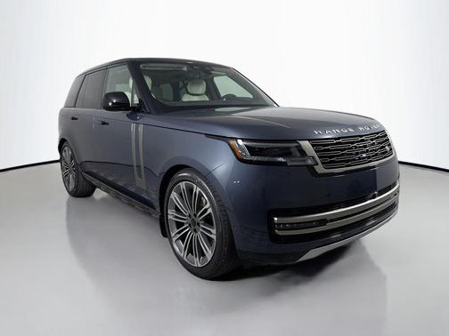 Varesine Blue Metallic 2026 Land Rover Range Rover P400 SE