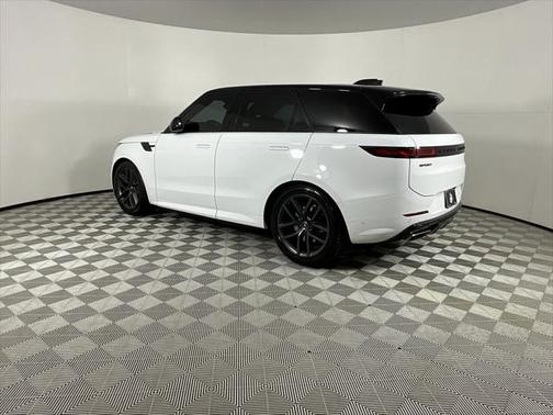 2024 Land Rover Range Rover Sport SE