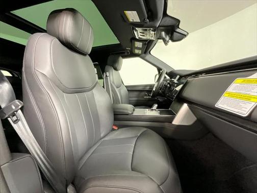 2025 Land Rover Range Rover P530 SE