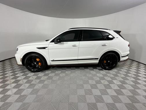 2025 Bentley Bentayga S Black Edition