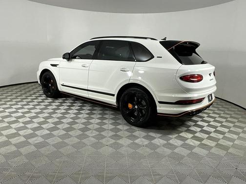 2025 Bentley Bentayga S Black Edition