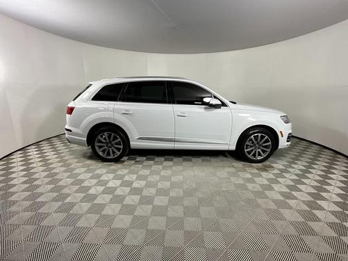 2018 Audi Q7 2.0T Premium Plus