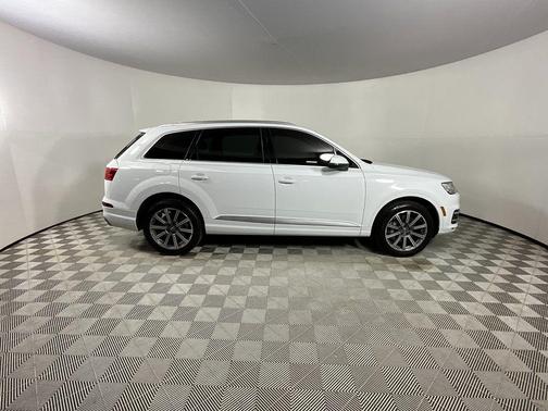 2018 Audi Q7 2.0T Premium Plus