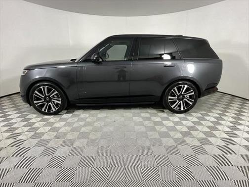 2023 Land Rover Range Rover P530 SE