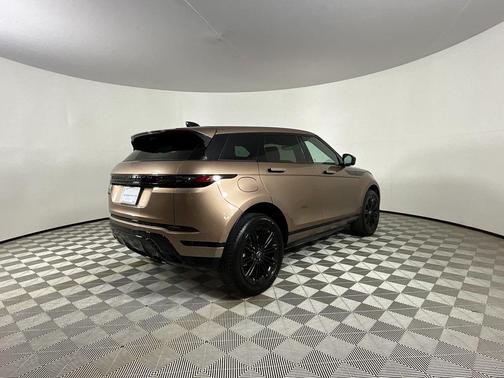 2024 Land Rover Range Rover Evoque Dynamic SE