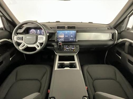 2025 Land Rover Defender 110 P400 S
