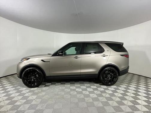 2025 Land Rover Discovery P300 S