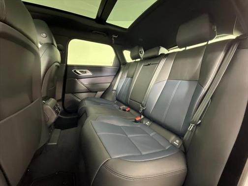 2026 Land Rover Range Rover Velar P400 Dynamic SE