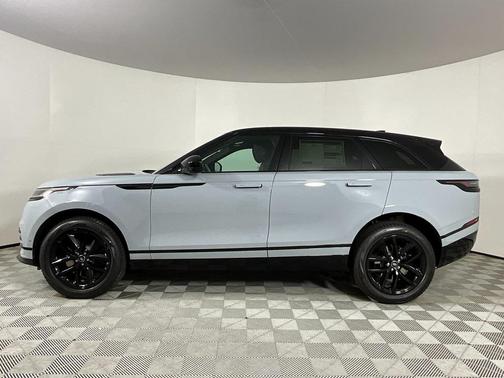 2026 Land Rover Range Rover Velar P250 SE R-Dynamic